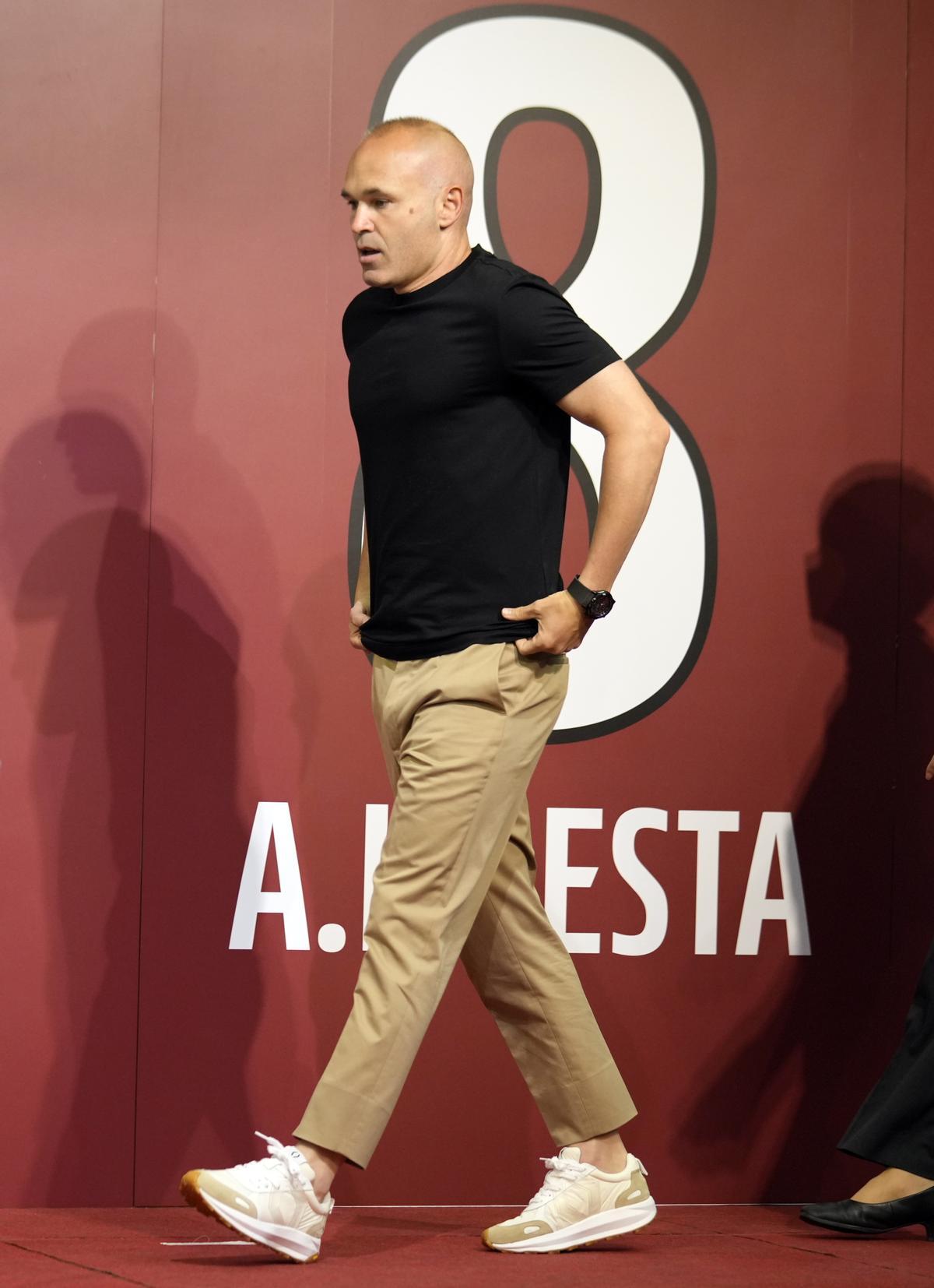 Iniesta deja el Vissel Kobe