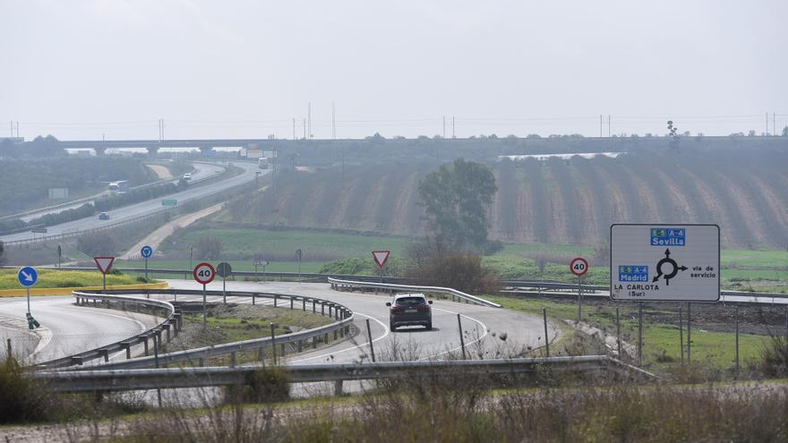 El Estado cede a La Carlota varios caminos de servicio de la autovía A-4