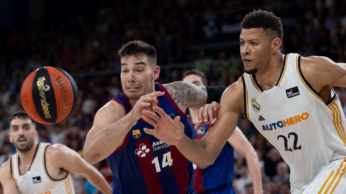 Willy Hernangómez y Edy Tavares, en un clásico de la pasada temporada