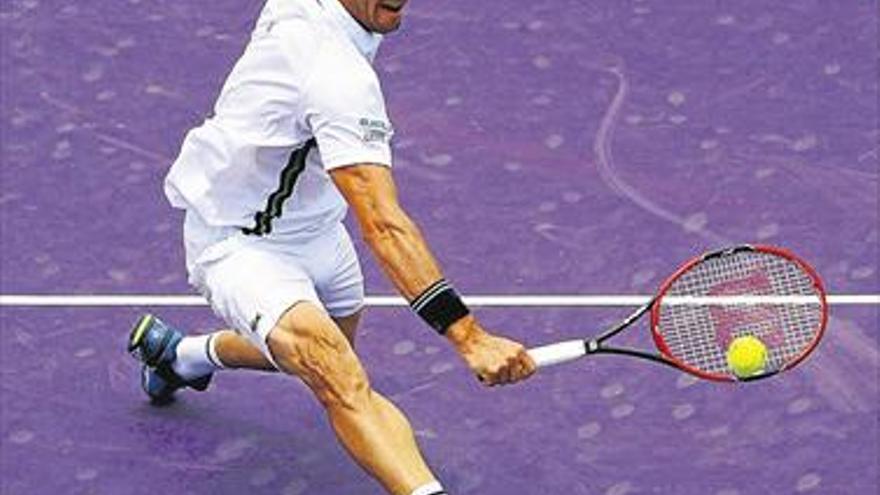 Tsonga claudica frente a un Bautista imperial