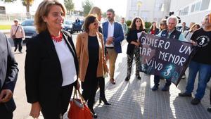 Teresa Ribera en su nueva visita al Mar Menor.