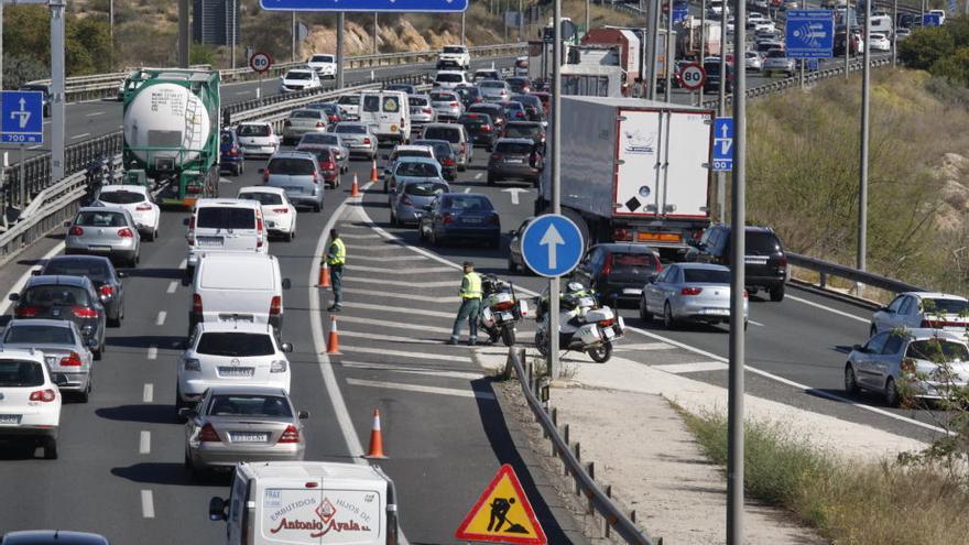 Continúa el colapso de la carreteras por la operación retorno