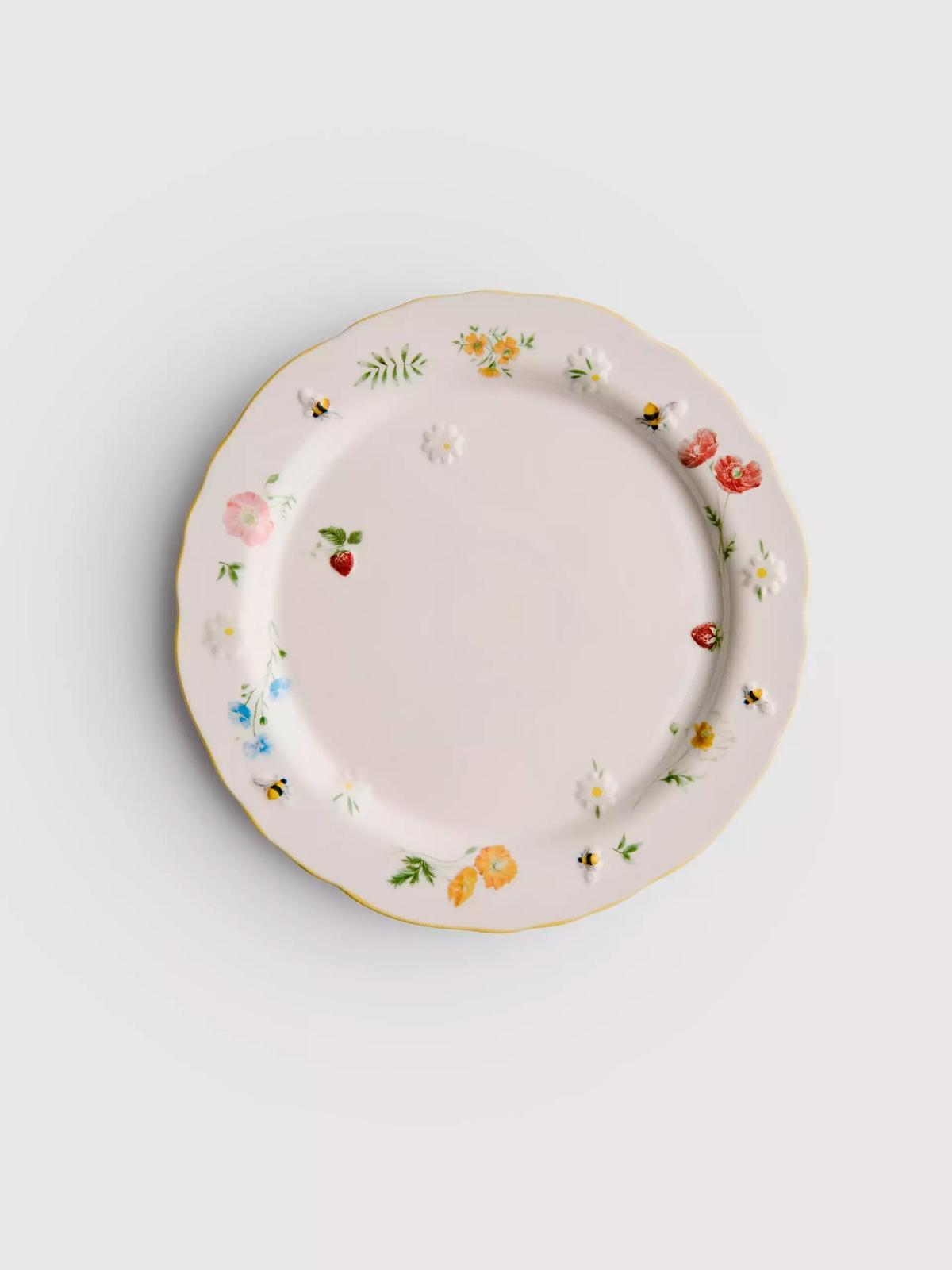 Mañana habrá colas en Primark para conseguir los paltos de porcelana más baratos del mercado: diferentes tamaños por menos de 5 euros