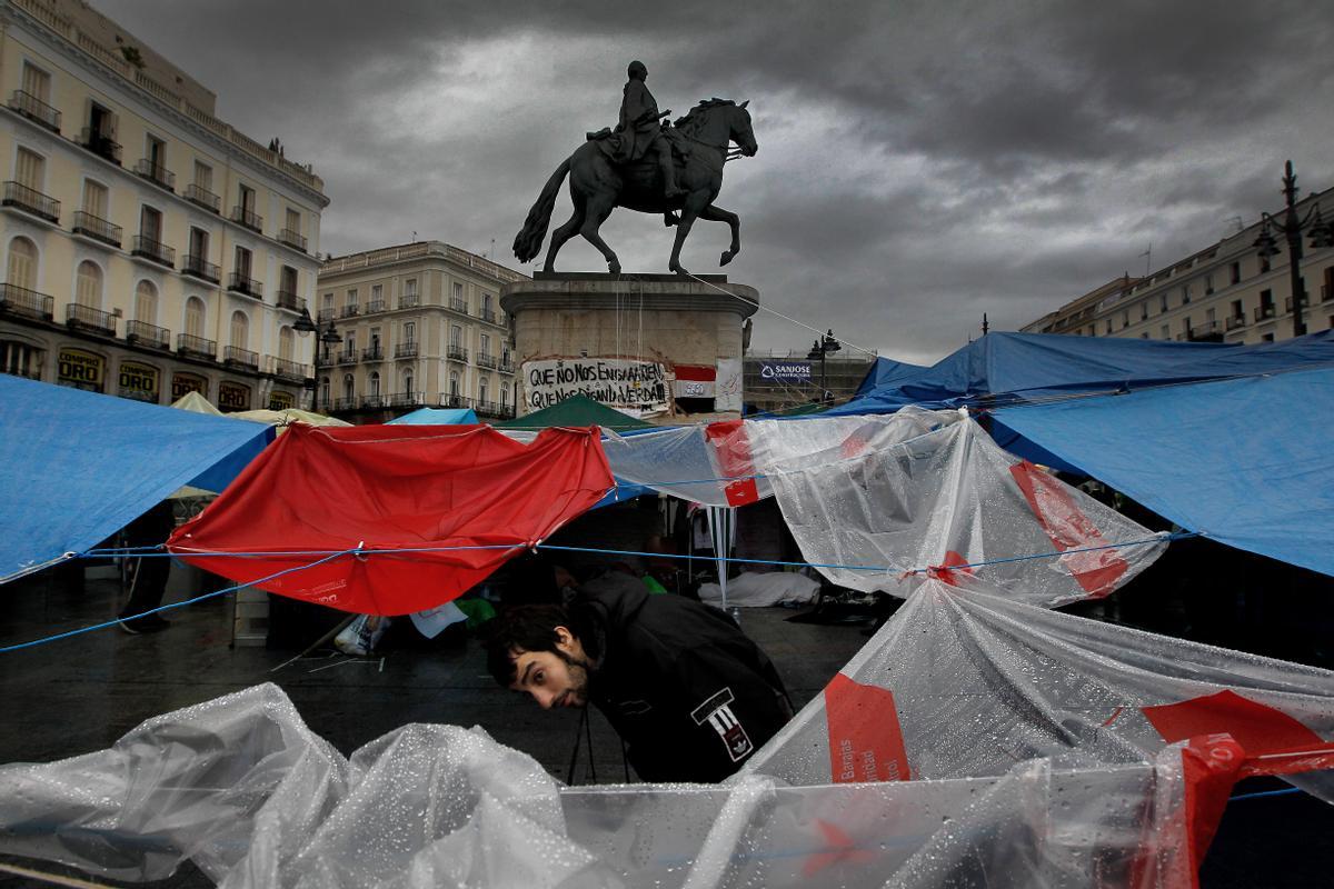 Imagen de las lonas de las acampadas en la Puerta del Sol en Madrid