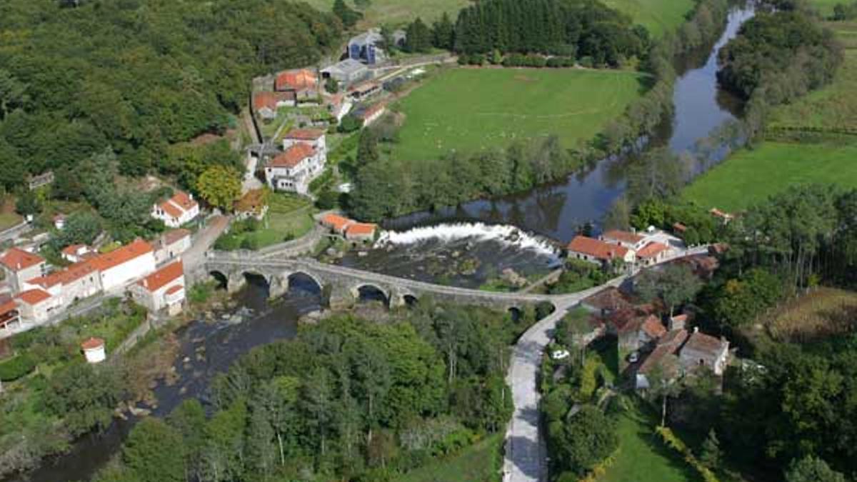 Puente de piedra de Pontemaceira