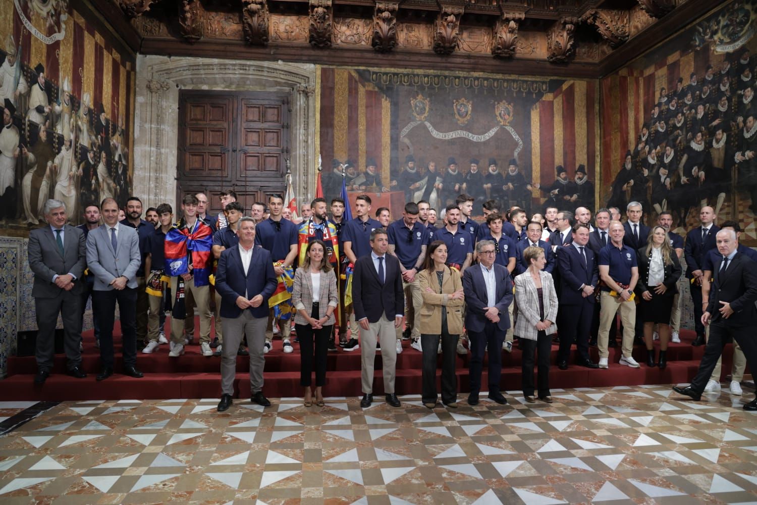 Todas las fotos de la rúa del Levante UD por su ascenso a Primera División