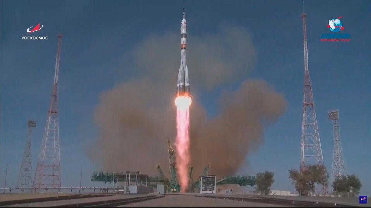 La nave tripulada Soyuz MS-17 parte hacia la Estación Espacial Internacional