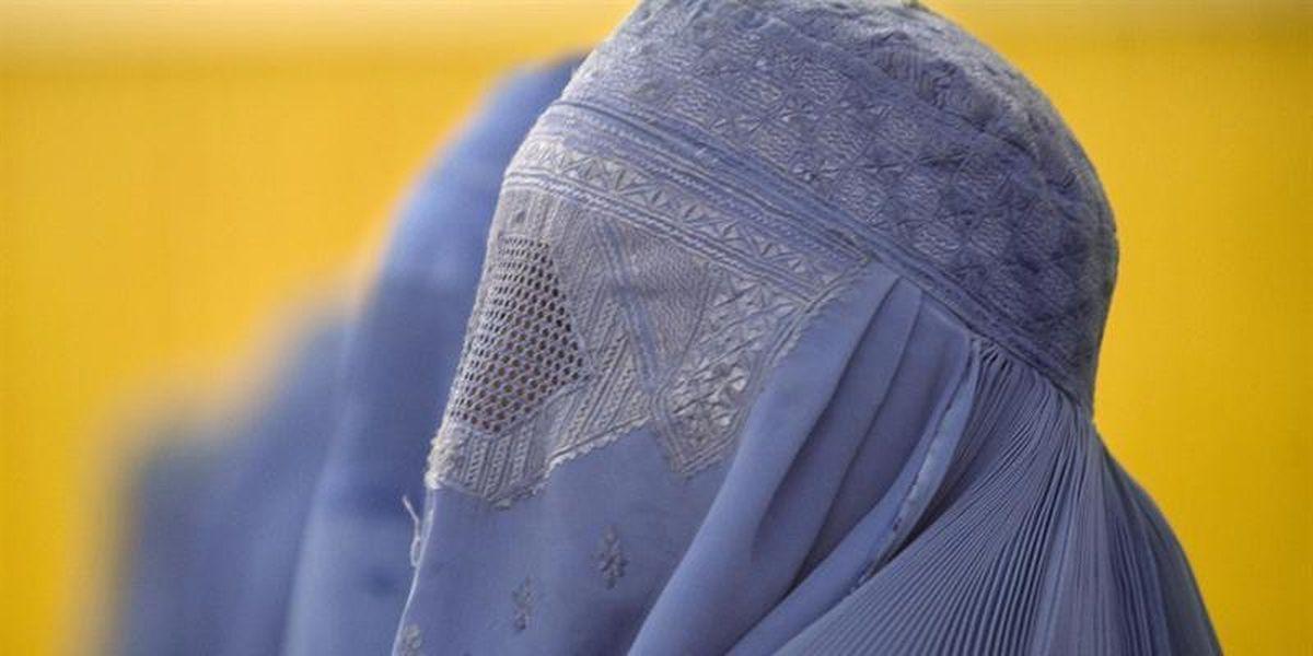 El pleno de Vinaròs debatirá si prohíbe o no el acceso a dependencias municipales con burka u otras prendas que oculten el rostro.