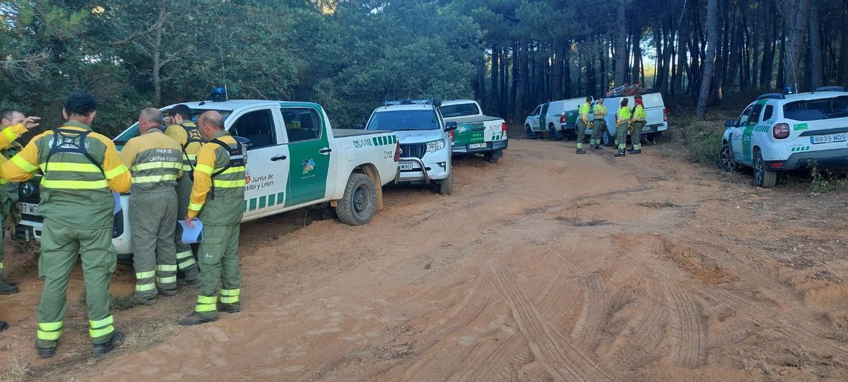 Relevo de operativos en el incendio de Rábano.