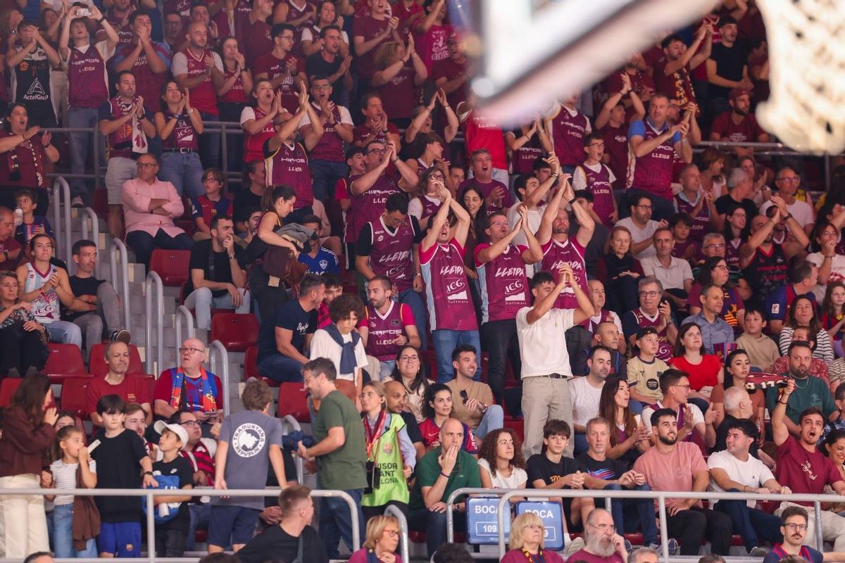 La numerosa afición del Hiopos Lleida se lo pasó en grande en el Palau