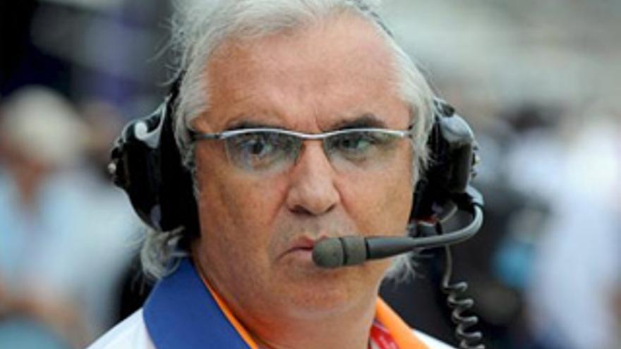 Briatore: &quot;A Dennis se le han puesto de corbata&quot;