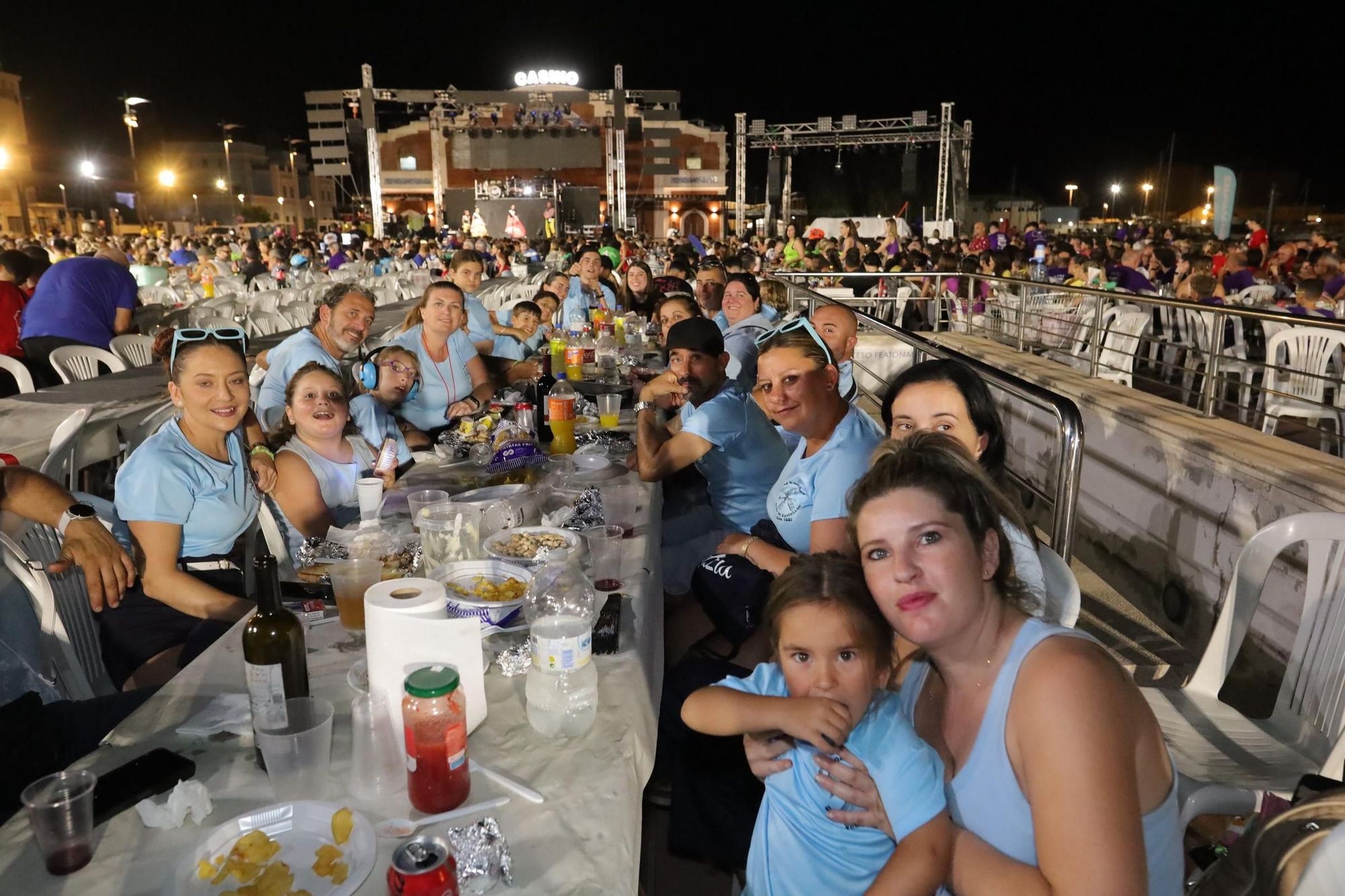 Sopar de pa i porta en las fiestas de Sant Pere del Grau de Castelló