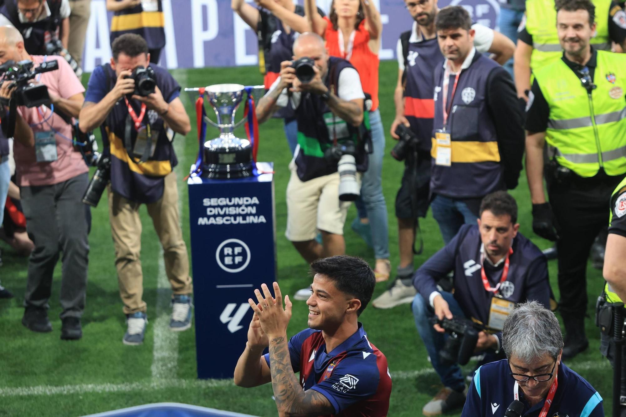 Las mejores imágenes de la celebración del Levante en el Ciutat