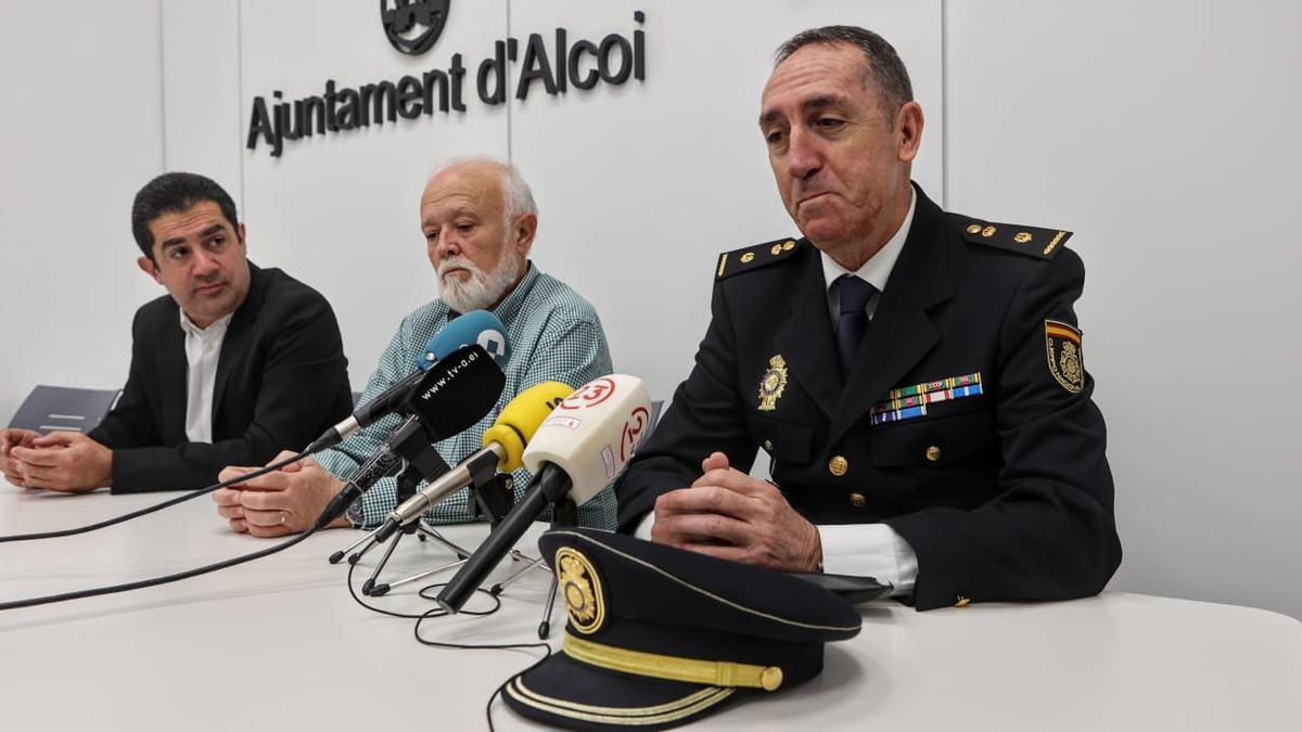 Presentación de la intervención de la Policía Nacional en las próximas Fiestas de Alcoy.
