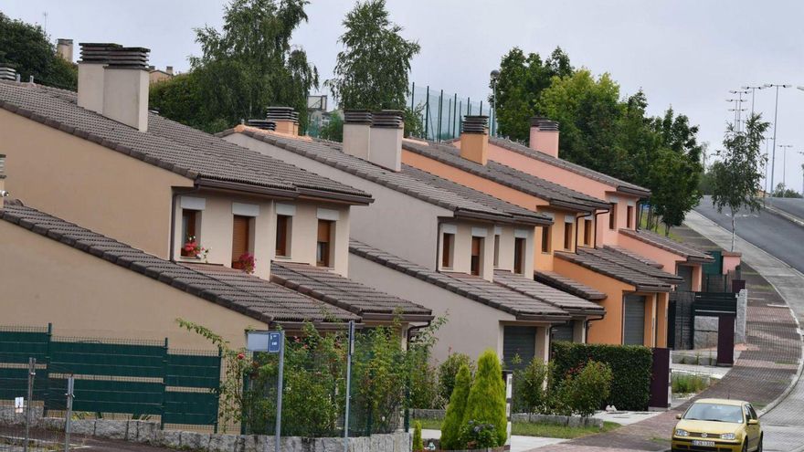 Urbanización en la costa de Miño. | V. Echave