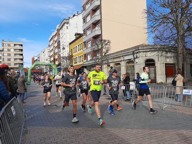 Todas las imágenes de la media maratón de Pola de Siero