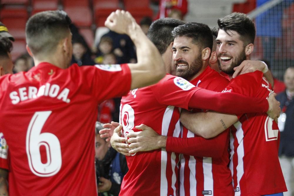 El partido entre el Sporting y el Alcorcón, en imágenes