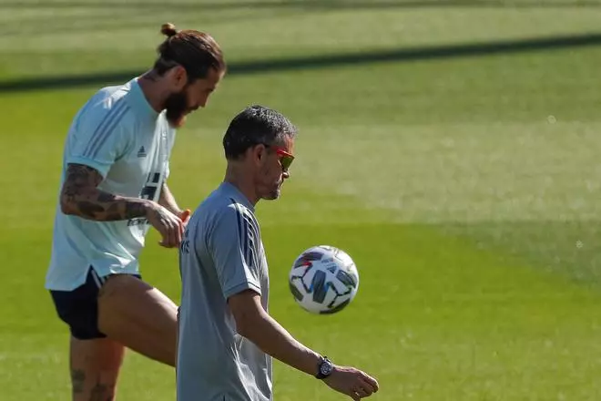 Sergio Ramos: "Me duele no defender a España, pero es mejor descansar"