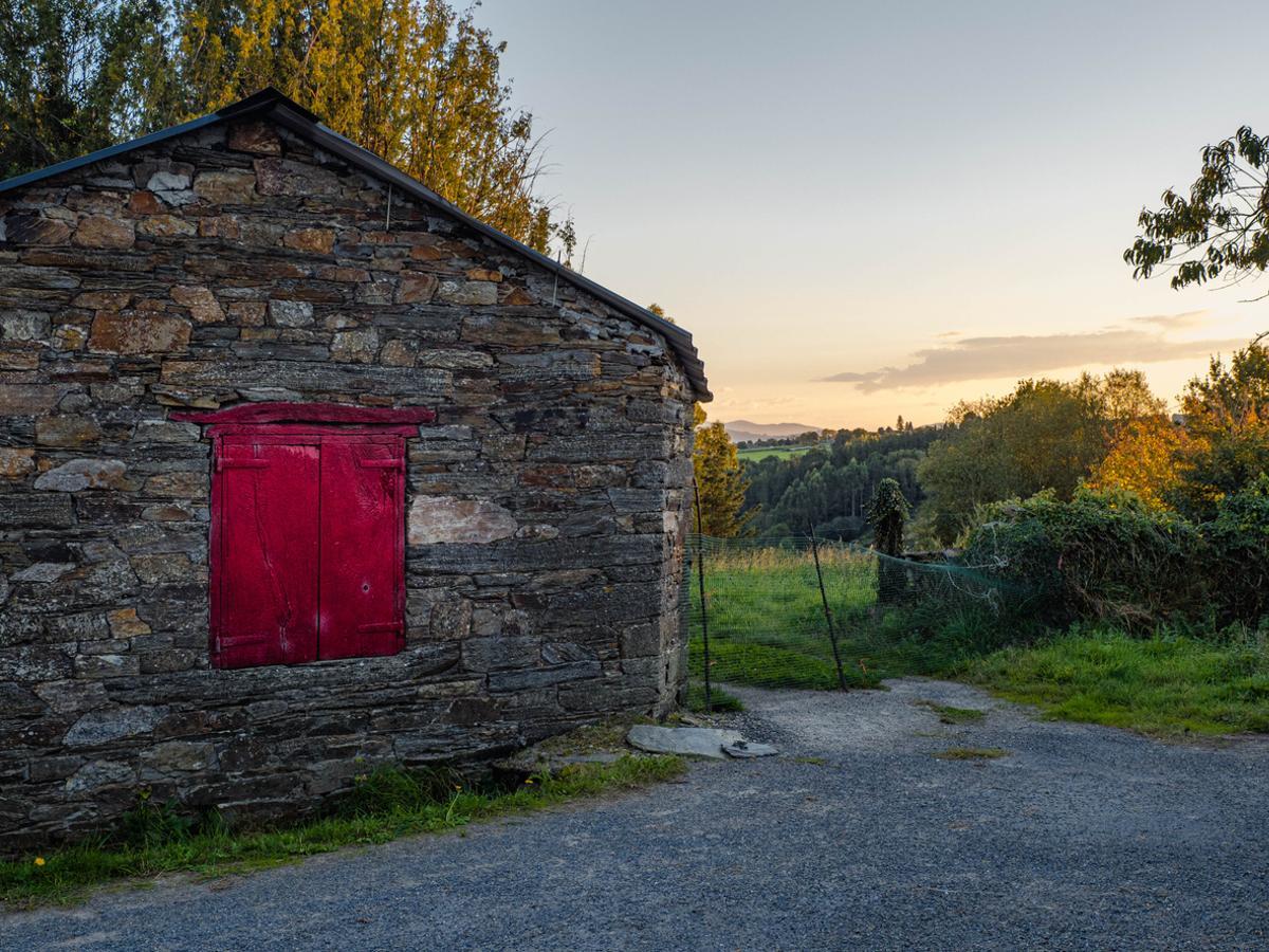 Casas de piedra en las montañas de A Fonsagrada, Lugo, Galicia