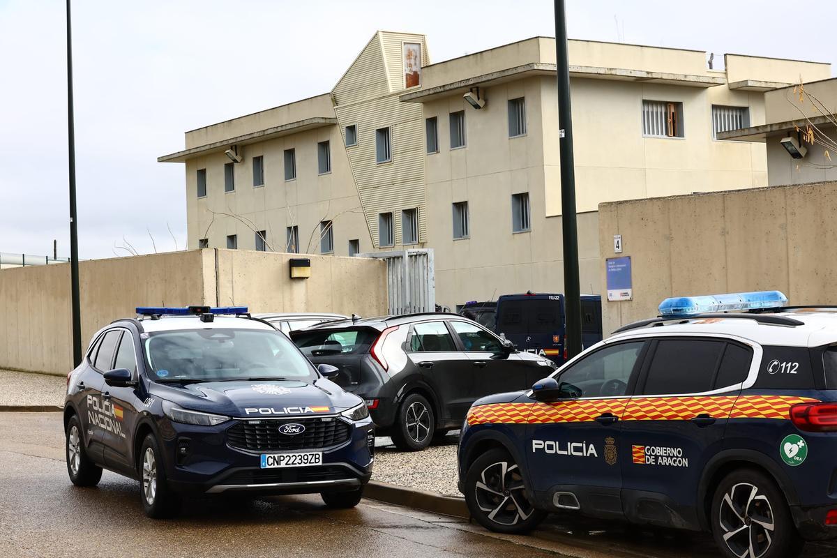 Intervención de la Policía Nacional en el centro de menores de Juslibol