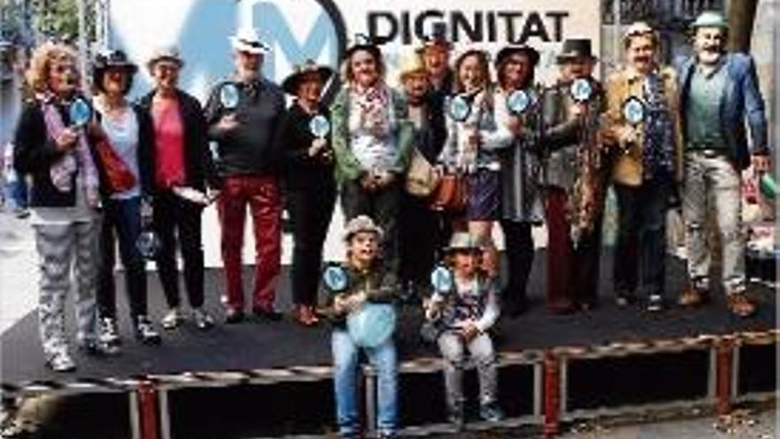 Un moment de l&#039;acte commemoratiu, ahir a la rambla de Girona.