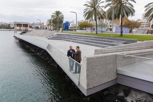 Parque Marítimo junto al muelle de Santa Catalina