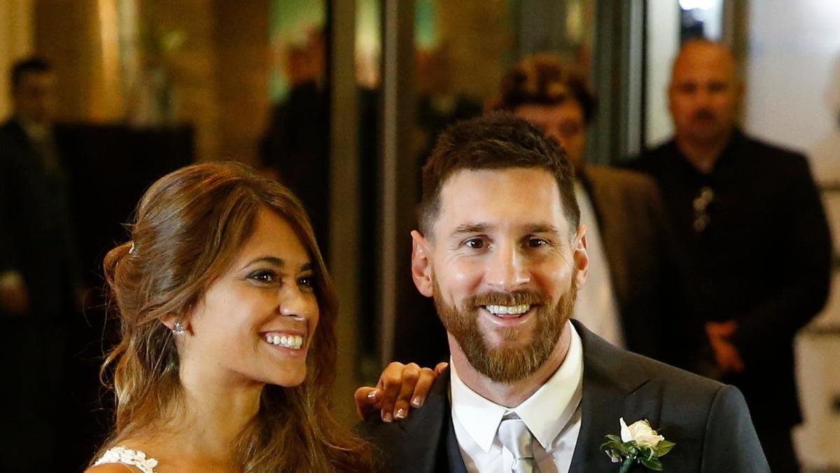 Leo Messi y Antonella Roccuzzo tras darse el 'si, quiero'