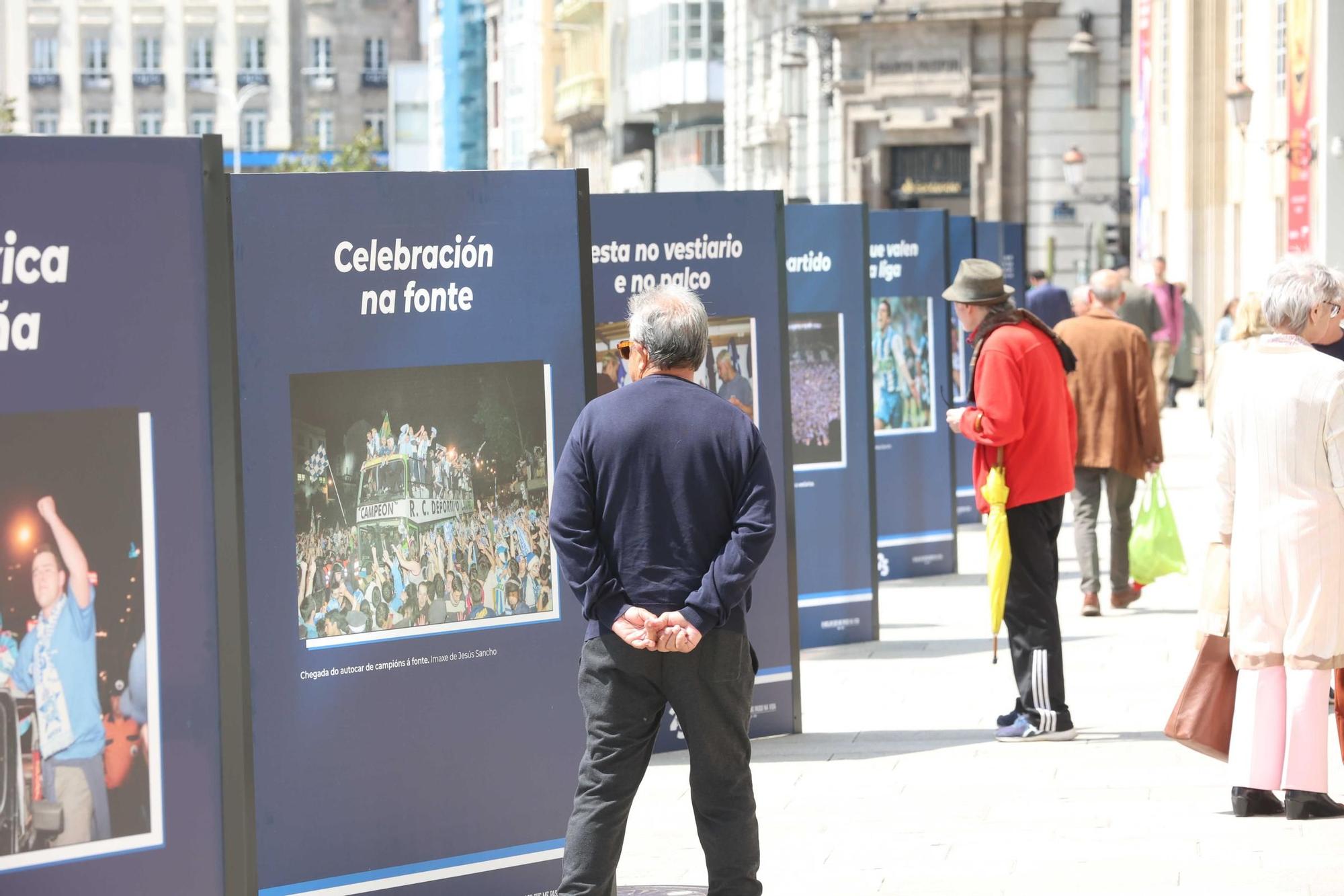 Exposición en el Obelisco por el 25 aniversario de la Liga que ganó el Dépor