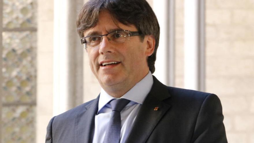 Puigdemont convoca per dilluns a la tarda tots els partits favorables al referèndum