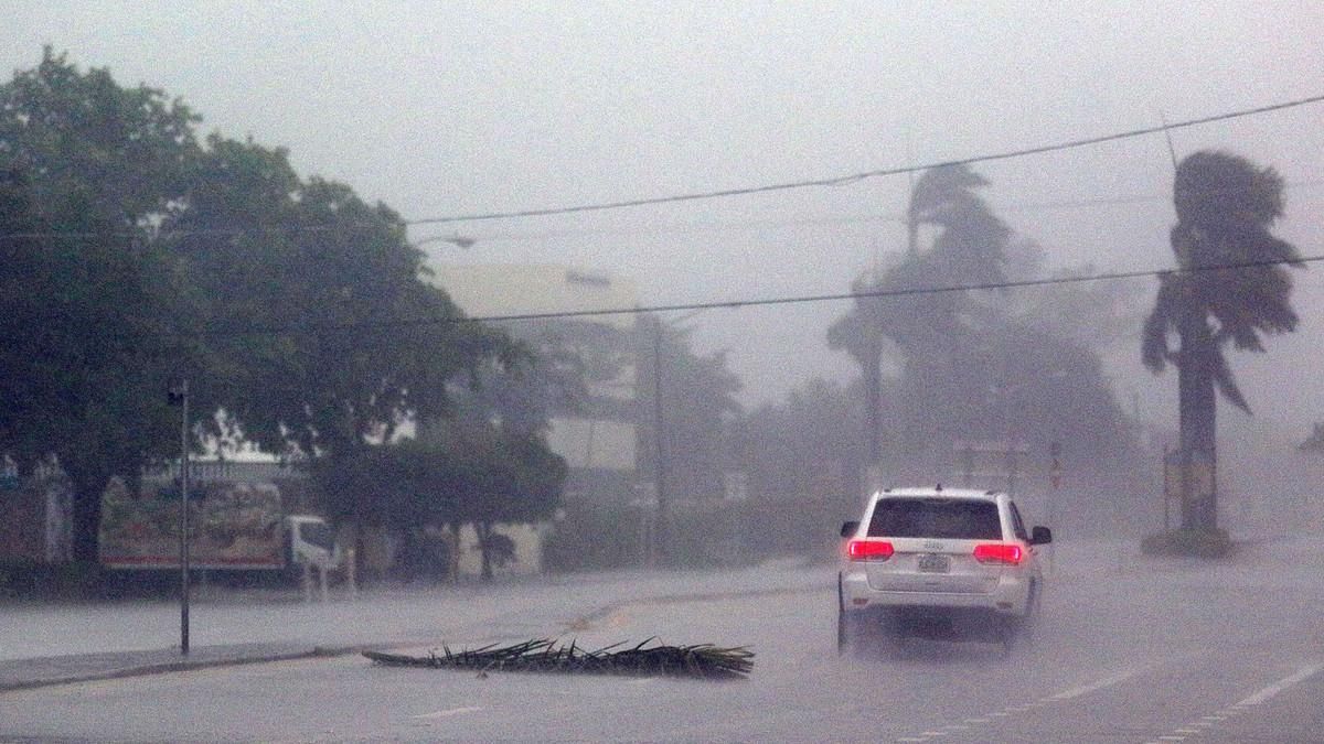 Calle inundada en Boca Ratón, en Florida.