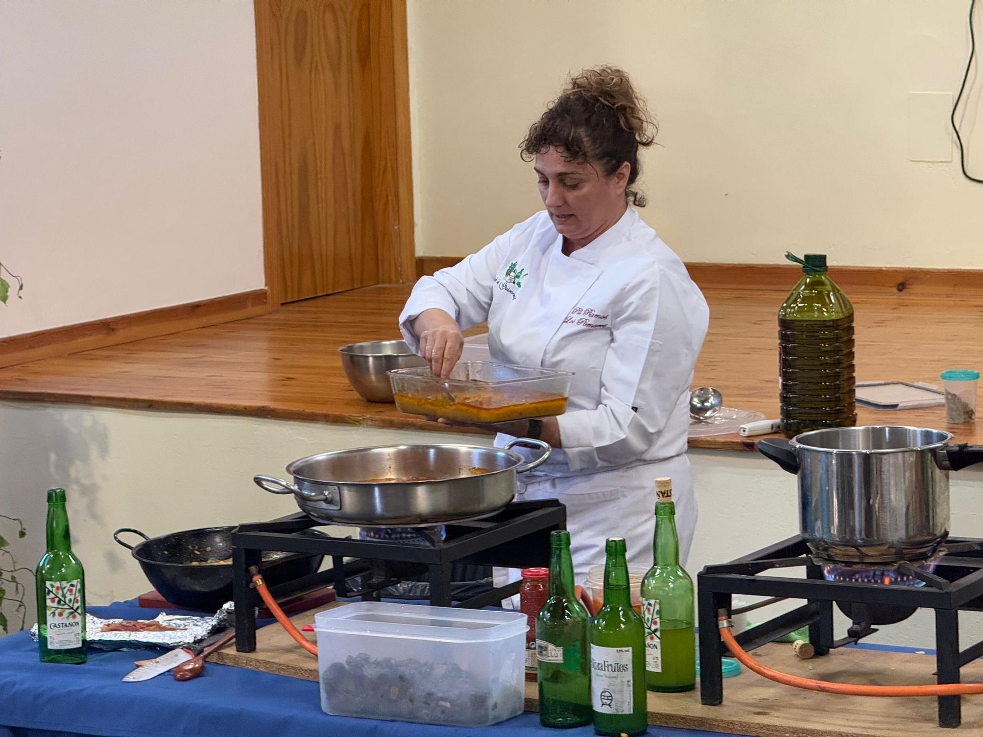 Así fue la masterclass de la guisandera Pilar Ramos con las llámparas como protagonistas en Quintes