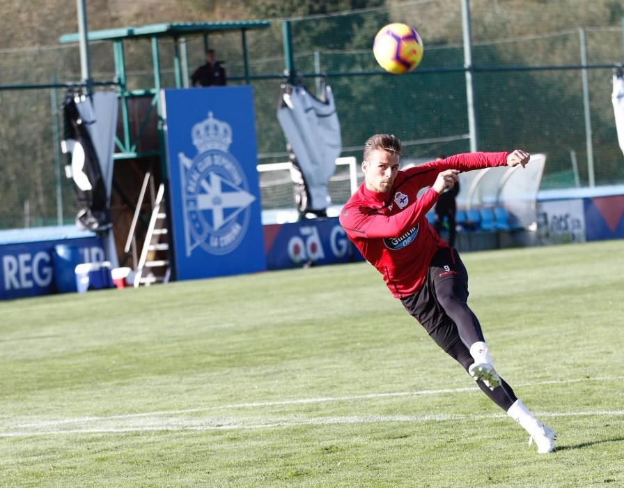 El Dépor se entrena antes de viajar a Almería