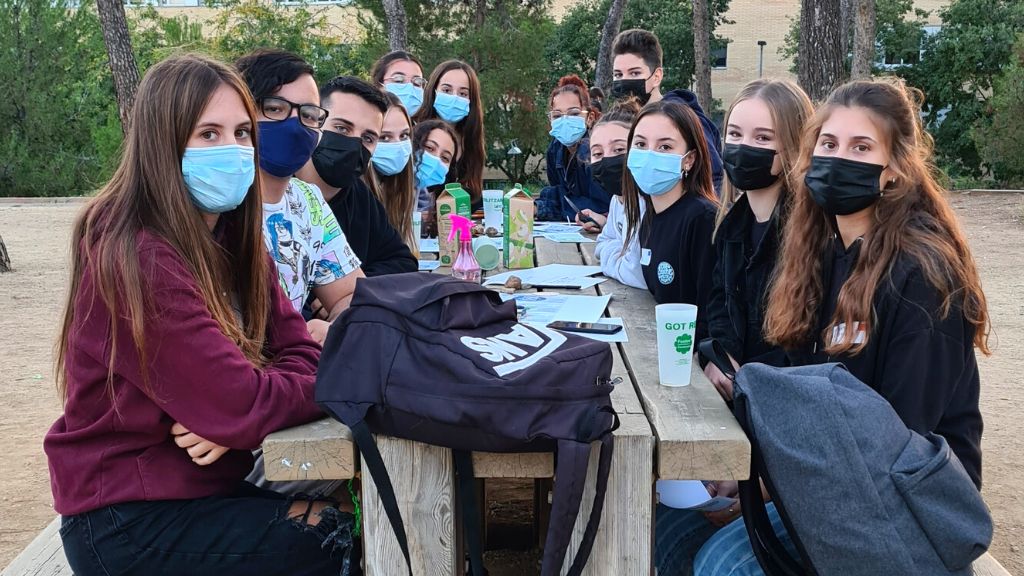 Estudiantes de Viladecans dan forma al Pacto por el Clima