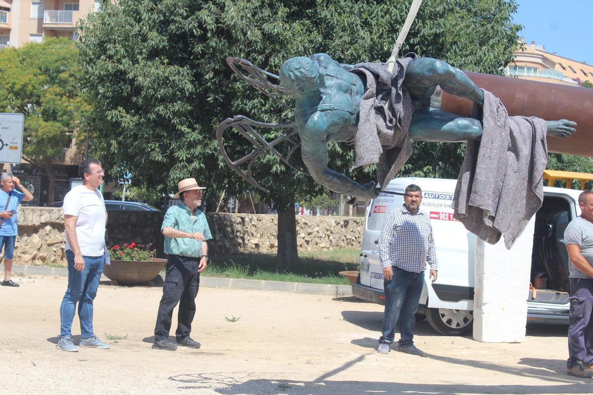 Ícaro y el vuelo del arte en Dénia (imágenes)