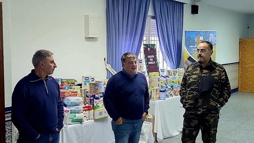 Donación de alimentos infantiles a la asociación de Lagunillas.