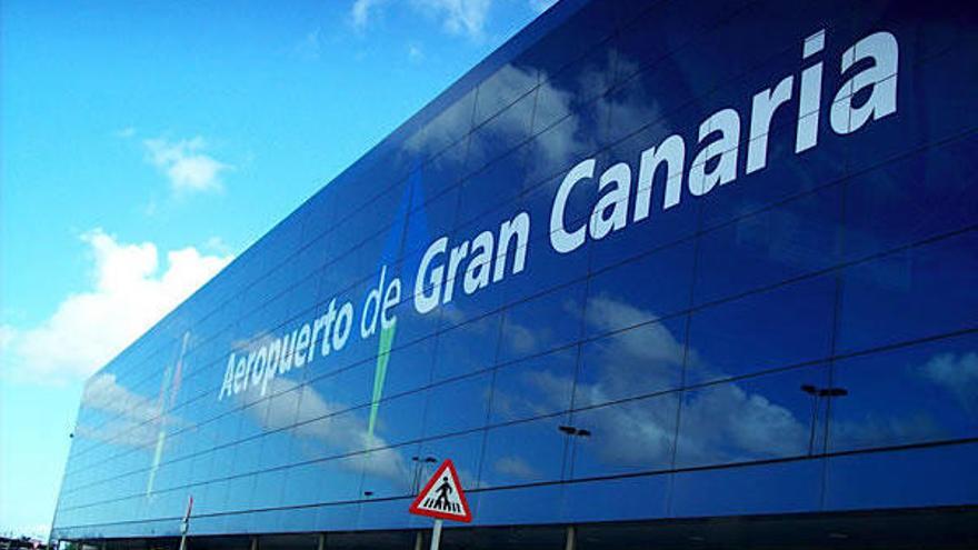 Detenido en el aeropuerto de Gran Canaria tras ser reclamado por un juzgado de la capital