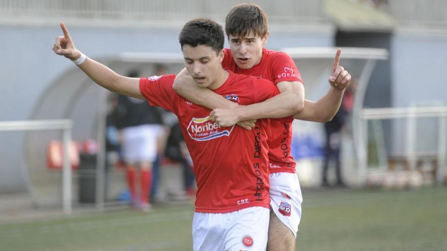 Raúl Martiñán descarta a Pontevedra B Arosa y renueva por el Estradense