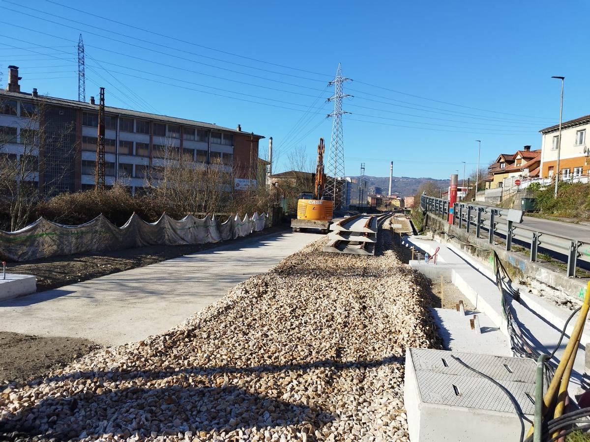 Obras de la línea de Feve Gijón-Laviana en Tuilla