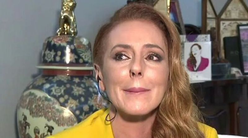 Rocío Carrasco en el salón de su casa