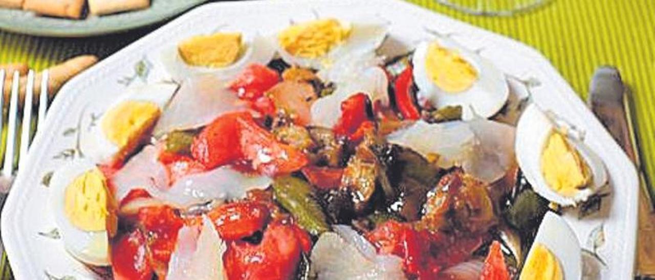 Ensalada de verduras y bacalao