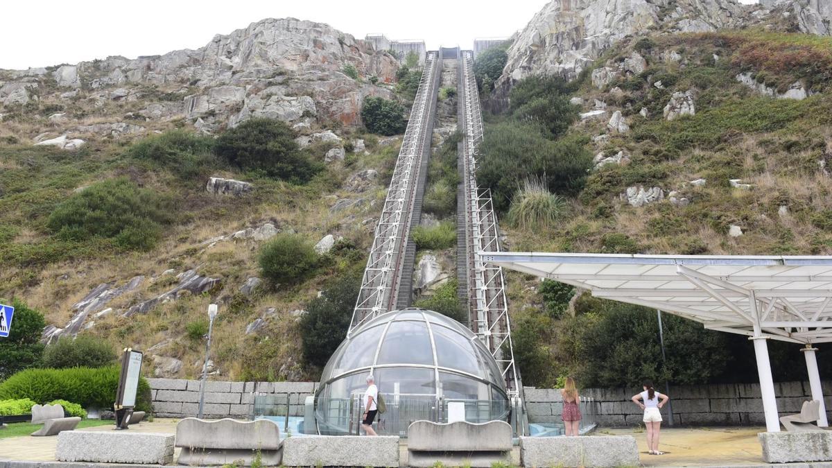 El ascensor de San Pedro en A Coruña, este jueves