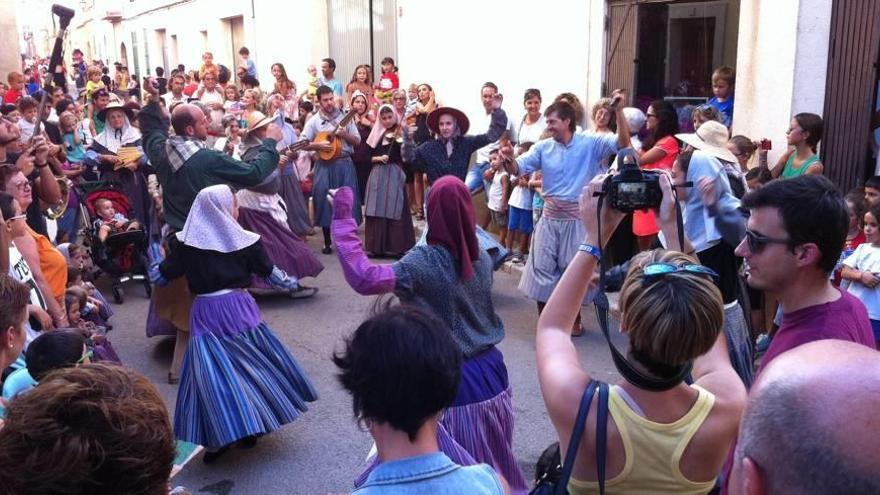 Sant Roc saca las tradiciones a la calle