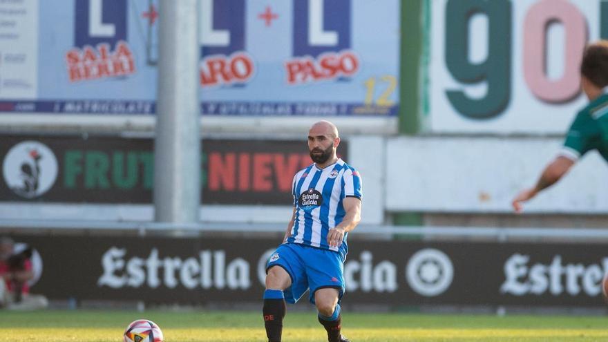 El lateral derecho del Deportivo, otra vez en el foco