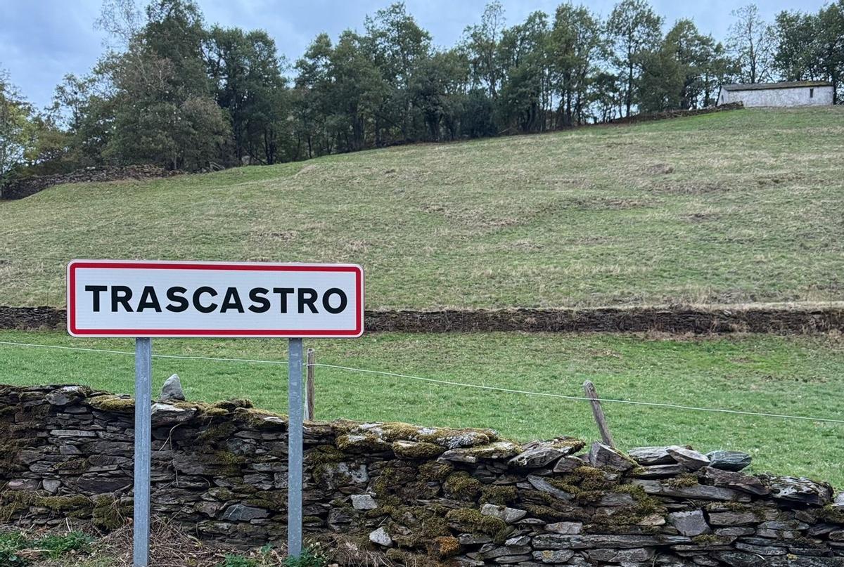 Cartel del pueblo de Trascastro. Cartel del pueblo de Trascastro.