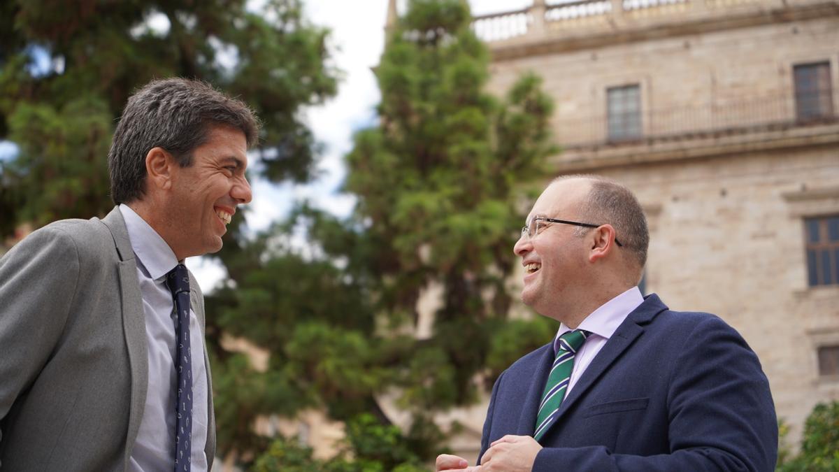 Mazón, junto al vicesecretario de organización del PP nacional, Miguel Tellado, este martes en València