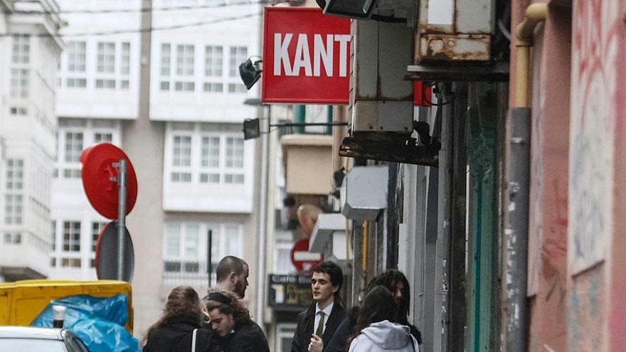 Jóvenes durante la mañana de Año Nuevo.