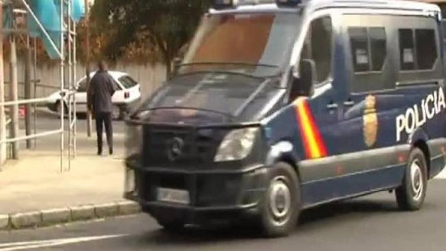 La Policía detiene a otros 14 miembros de Riazor Blues por la pelea en Madrid