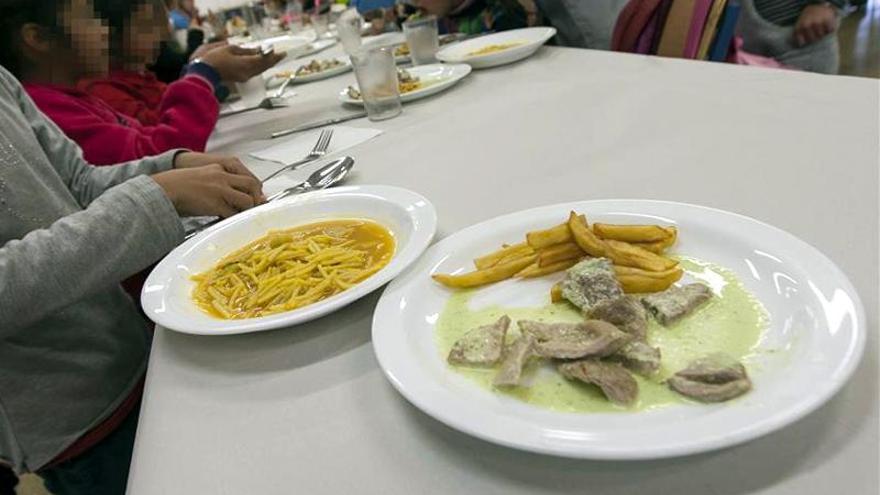 160 niños de El Higuerón, sin comedor por falta de personal