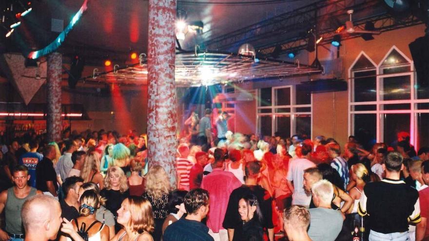 Así era la &quot;pequeña Ibiza coruñesa&quot;: una discoteca que revolucionó las noches de A Coruña en los 90