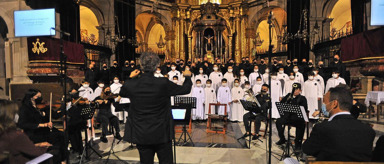 Concierto de Viernes de Dolores de la Capella, Escolanía y Coro Juvenil del Misteri